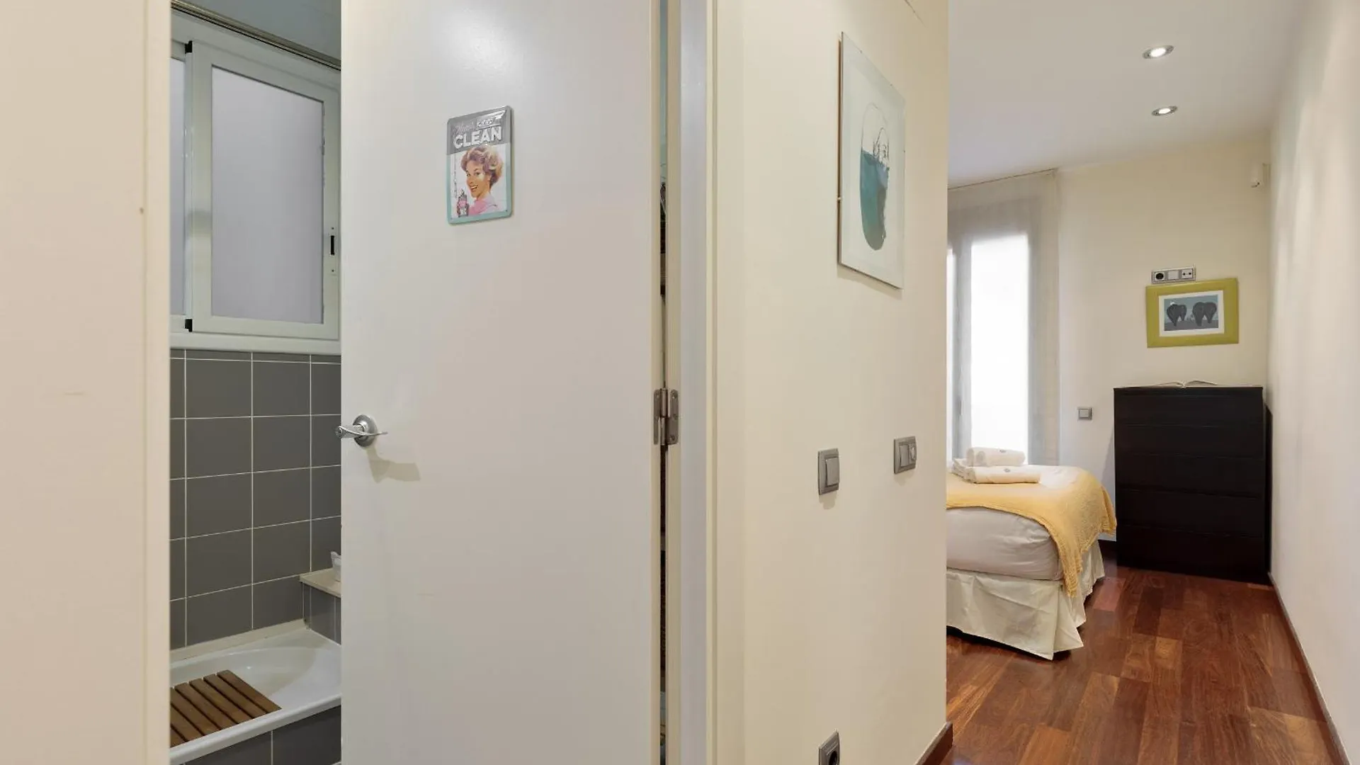 Frida By Enjoyapartments Barcelona 0*,  Spain